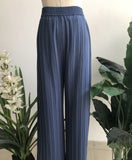 Placida Small Pleat Straight Cut Pants (Shiny Fabric)