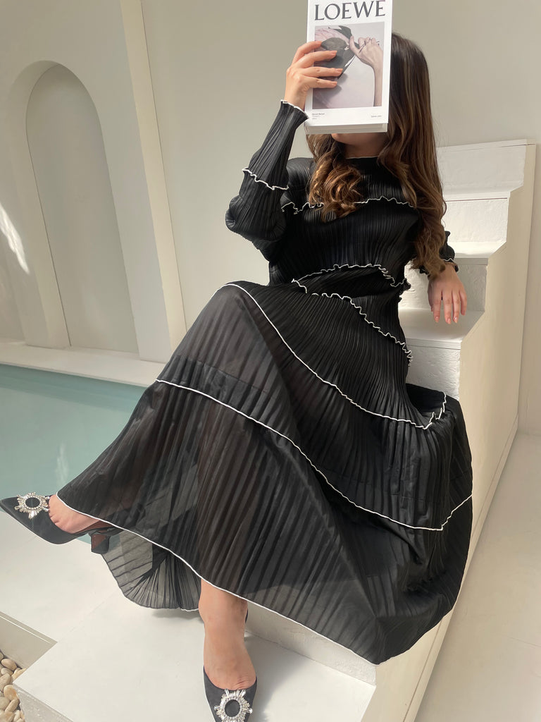 arya pleat dress Arya Pleat Dress Pattern Simplifi Fabric