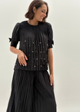 Black (00)
