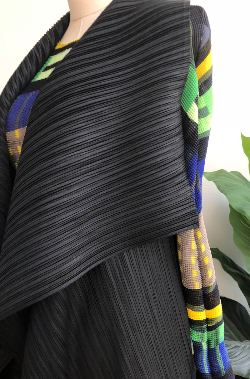 Ema Sleeveless Long Cardigan - Alita Pleat