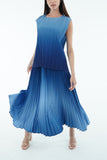 Royal blue (00) with baby blue (06)