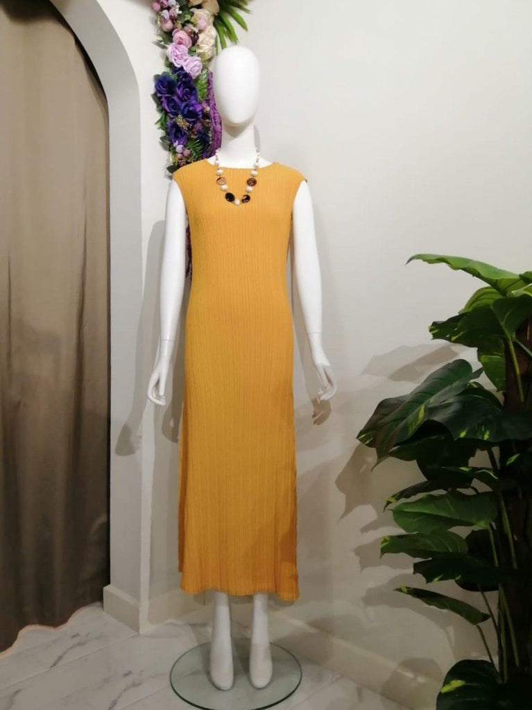 Honey Mustard (00) | Pleated Dress