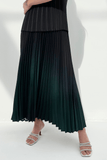 Black (00) with Emerald green (04)