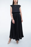 Black (00) | Pleated Dress