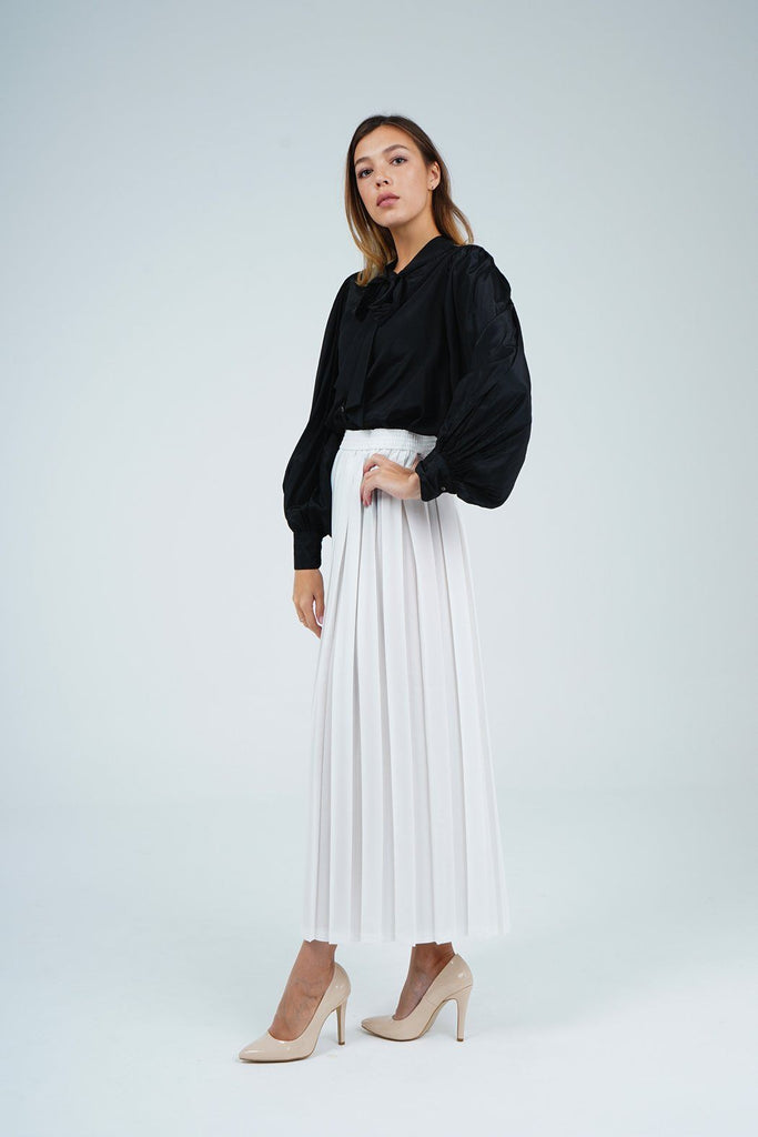 Off white (02)